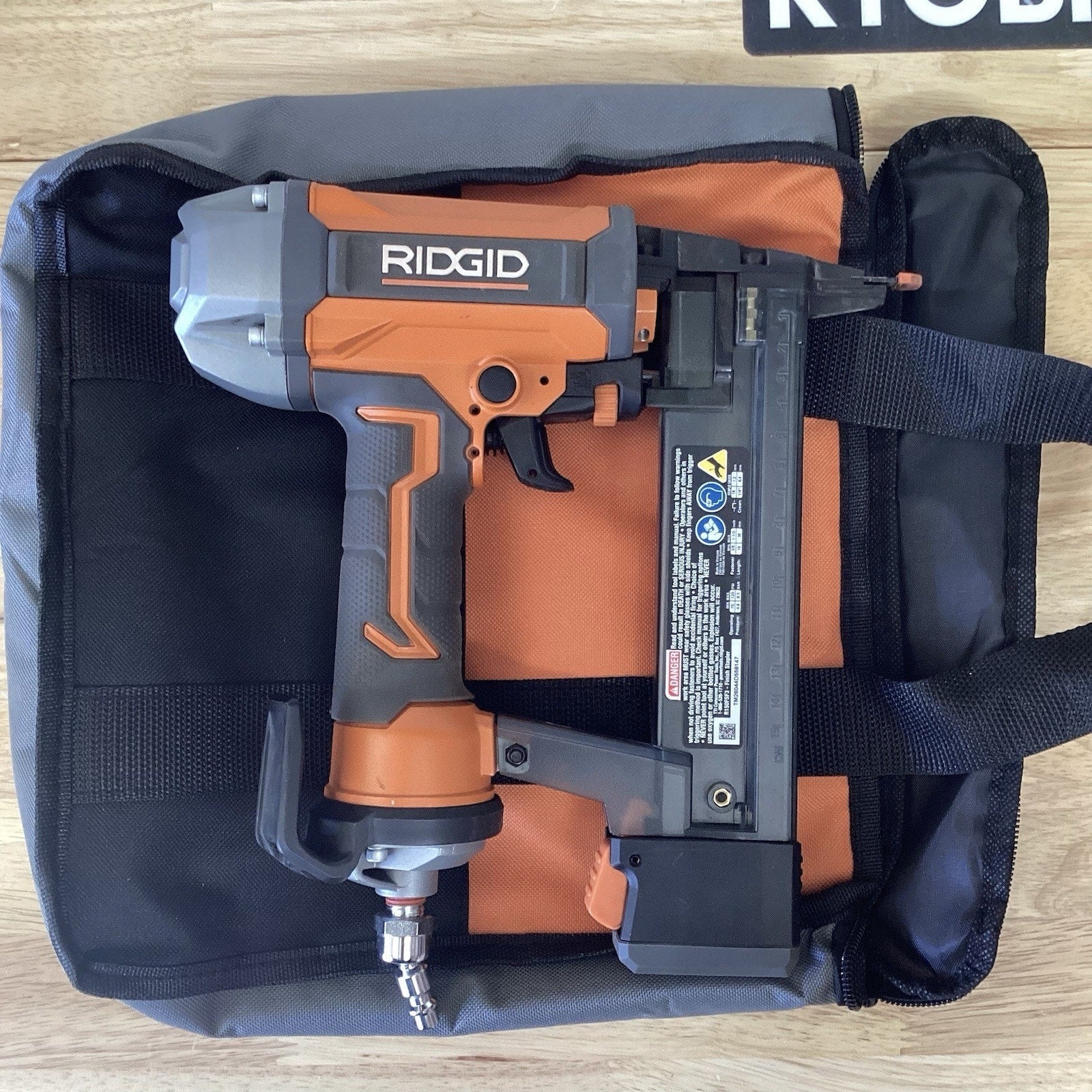 RIDGID R150FSF 18-Gauge Finish Stapler 70 psi