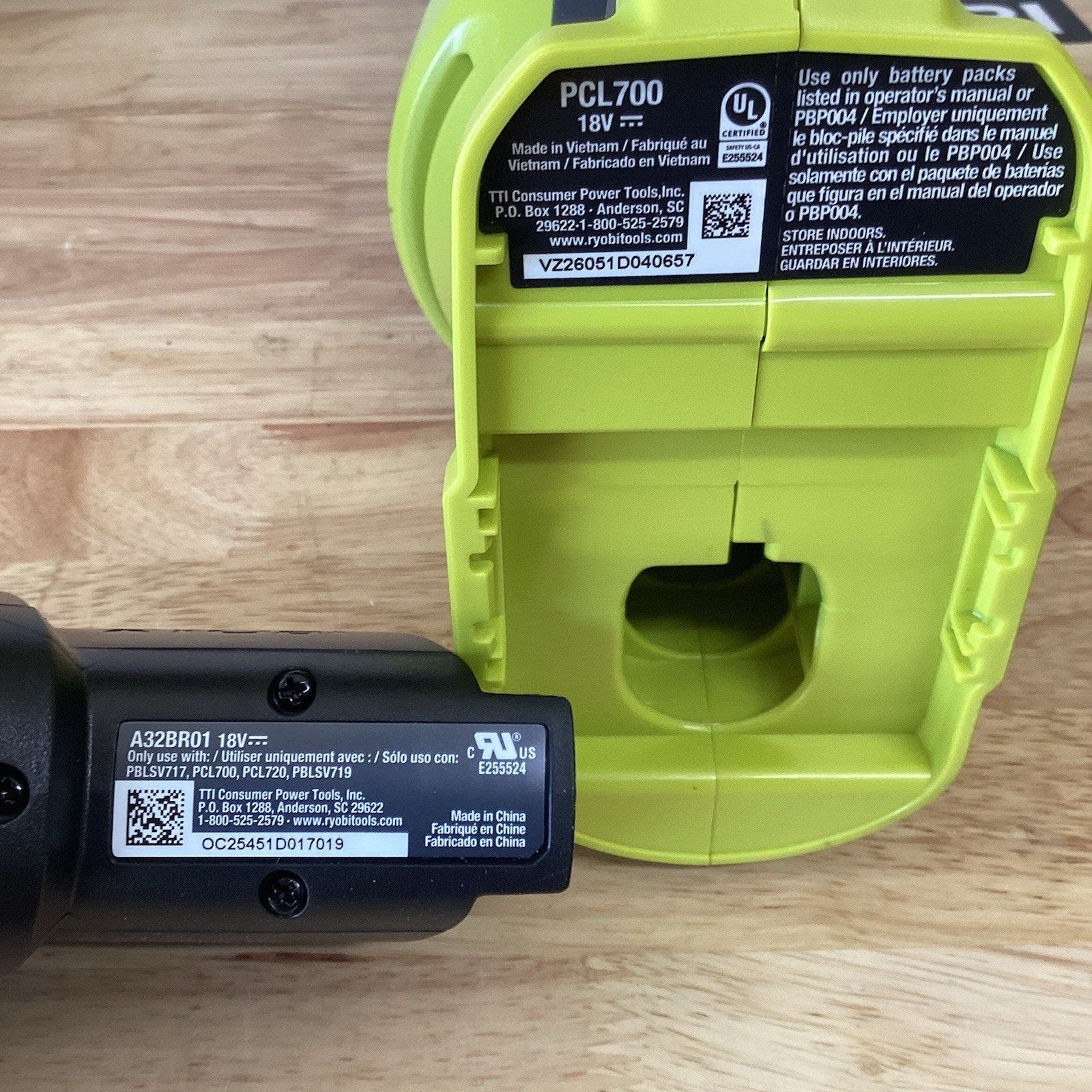 Ryobi PCL700B 18V Cordless Powered Hand Vacuum