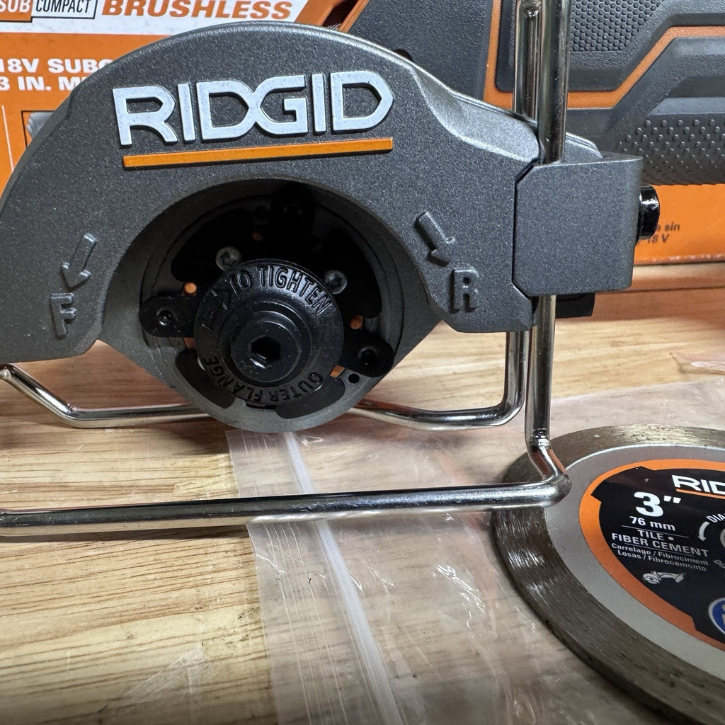 RIDGID 18V 3 in Multi Material Saw SubCompact Tool Only W/ Blades R87547B